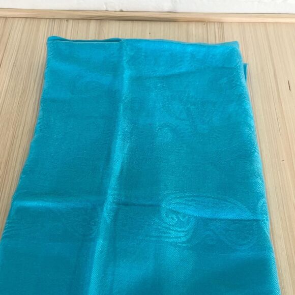 NWT Blue Pashmina Scarf, 70% Cashmere, Cerulean - Picture 4 of 5